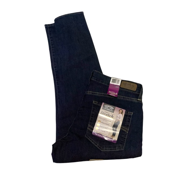 Signature Denim - Signature by Levi Strauss Modern Skinny Jeans Women’s 12 Short Dark Wash Stretch